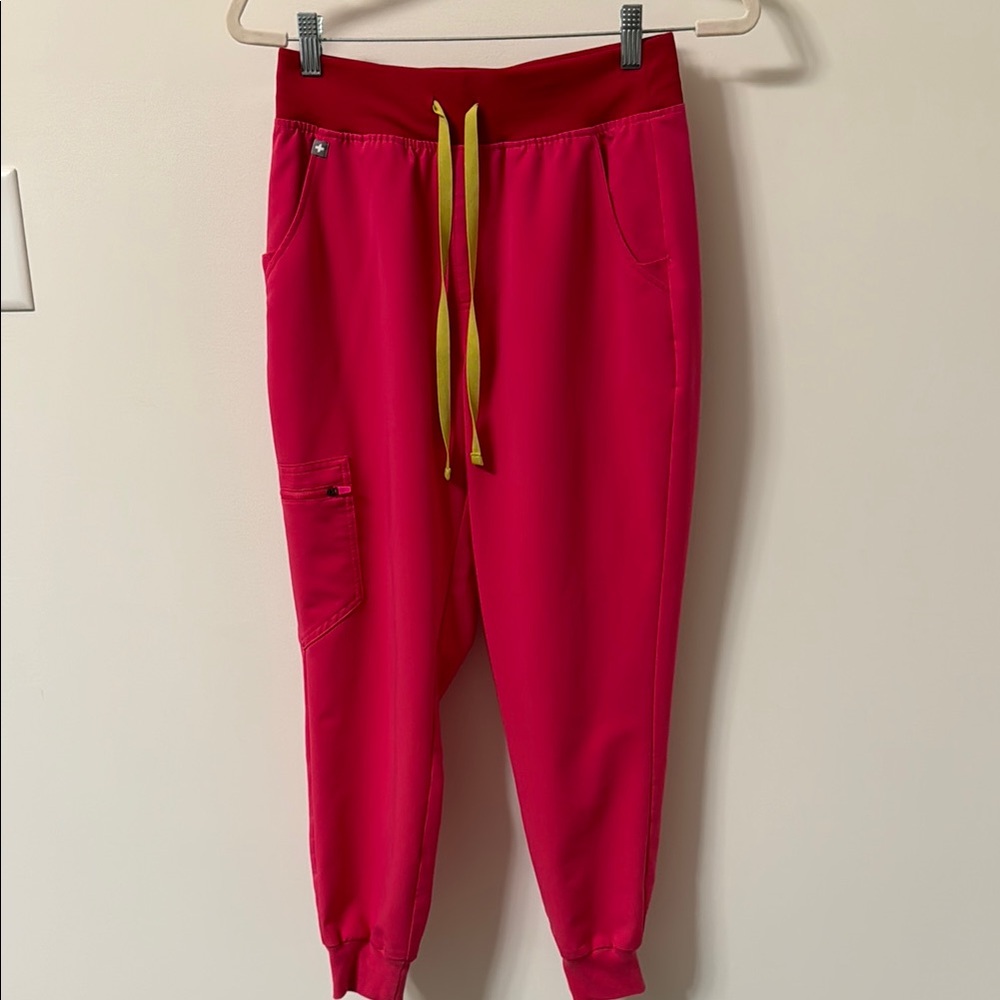 Figs HW Zamora - Shocking Pink